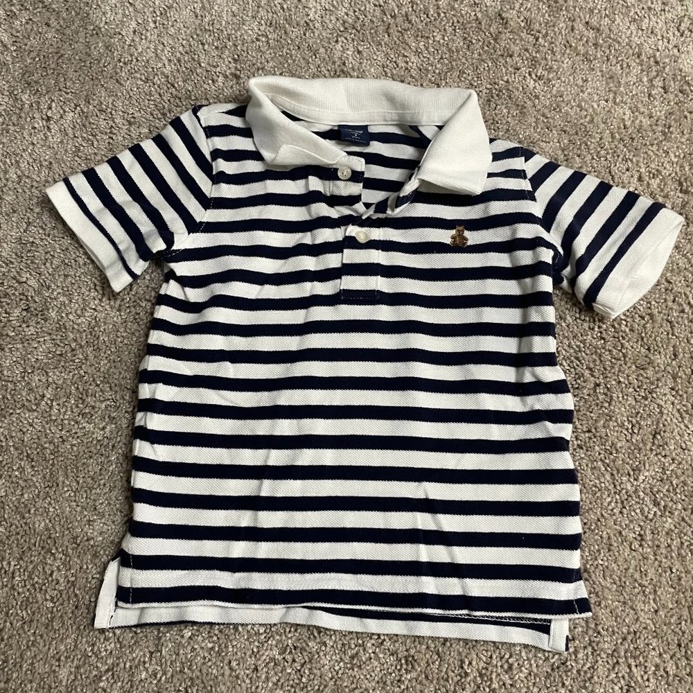 💙🤍 White and Blue Baby Gap Polo style shirt size 3T (Boys) 🤍💙